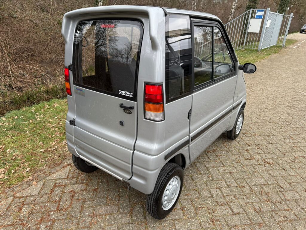 06cf754a-a052-42d1-b866-f2883f8cd593